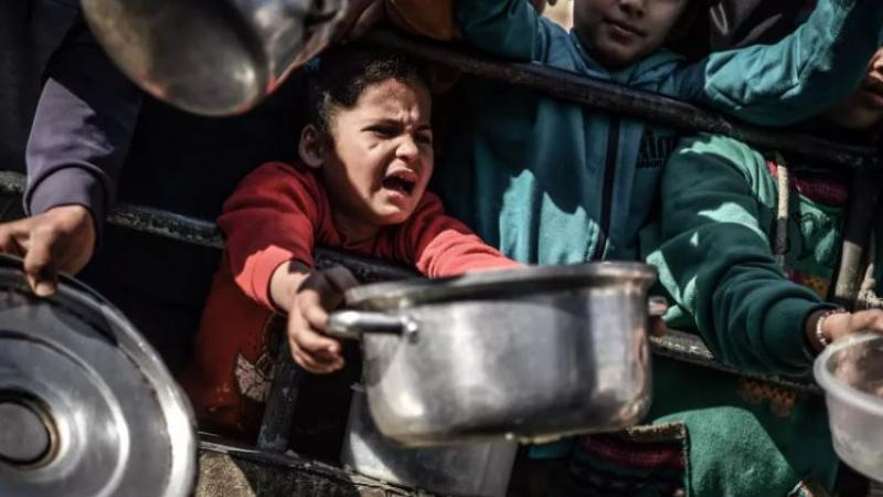 أكثر من 100 طفل قضوا جوعاً في غزة