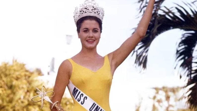 رحيل ملكة جمال الكون لعام 1962... أول أرجنتينية تضع التاج!