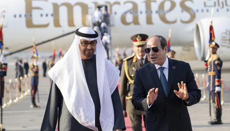 محمد بن زايد يصل مصر في زيارة أخوية