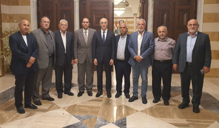 الحجار استقبل وفداًَ من 