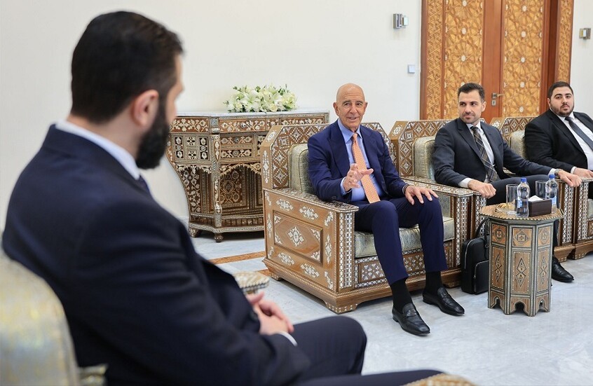 الشرع يناقش التطورات في سوريا والمنطقة مع براك