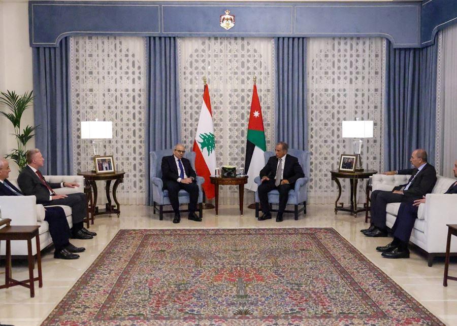 رئيس الحكومة نواف سلام يلتقي نظيره الاردني جعفر حسان يلتقي في عمان