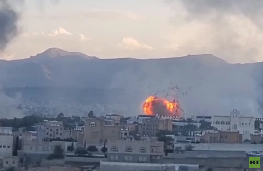 جماعة الحوثي تقر بمقتل رئيس حكومتها ووزراء في غارة إسرائيلية