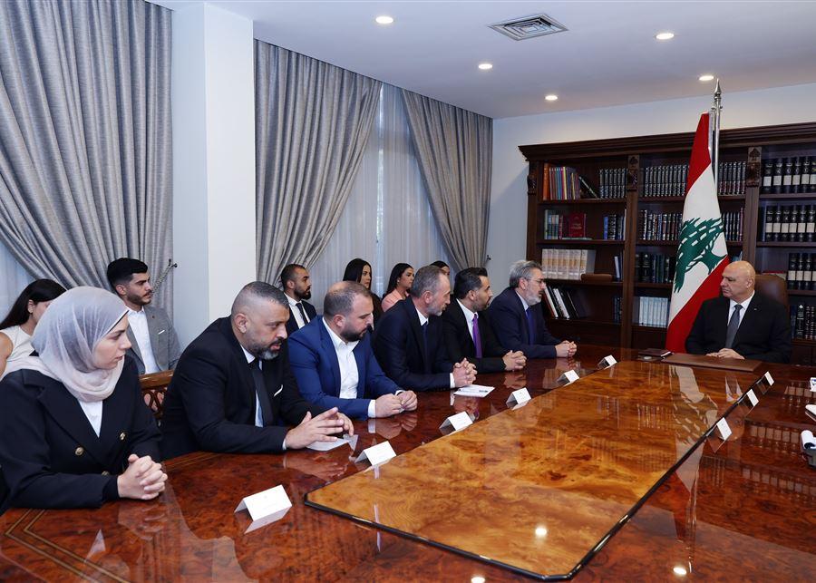 الرئيس عون استقبل وفدًا من مكتب قناة 
