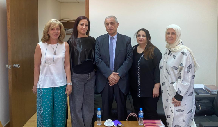 هاشم: على الدولة إنصاف مستخدمي مراكز الخدمات الإنمائية وتأمين حقوقهم