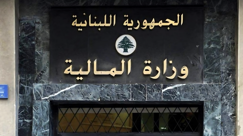 جابر يوقّع مشروع مرسوم المنحة المالية للعسكريين