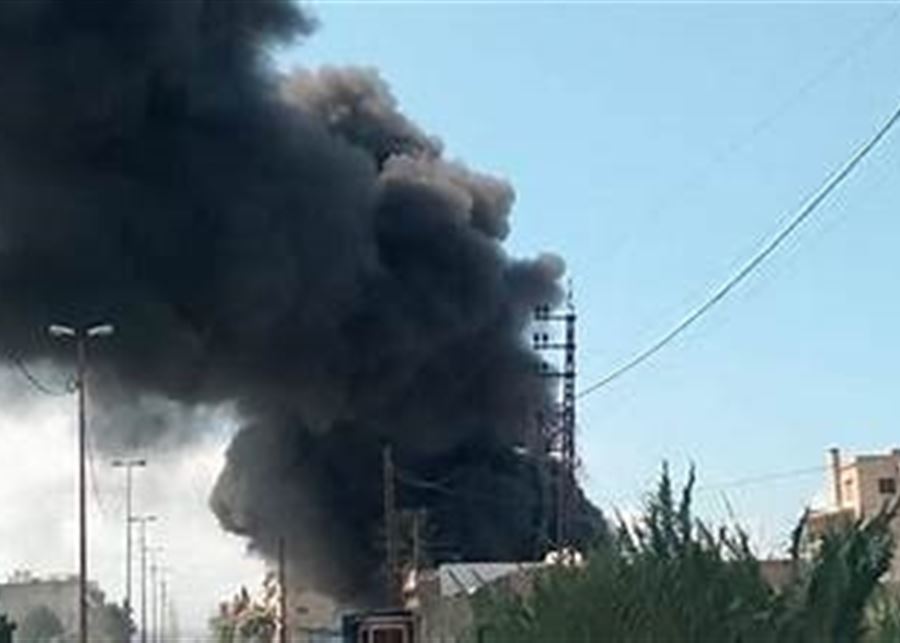 اندلاع حريق جانب اوتوستراد صيدا - صور