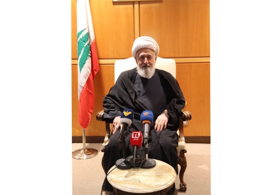 الخطيب يعود الى بيروت منهيا زيارة الى ايران