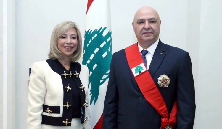 عون واللبنانية الأولى يغادران الى نيويورك