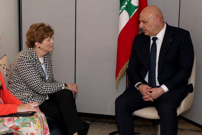 عون يلتقي السيناتور جاين شاهين في نيويورك ويبرق الى خادم الحرمين الشريفين مهنئاً باليوم الوطني السعودي