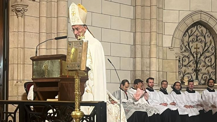 الرابطة المارونية تشارك الراعي والرهبانية اللبنانية المارونية في تدشين دير مار شربل فرنسا