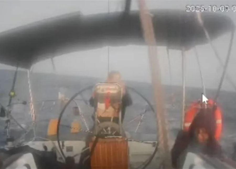 الأنظار تتجه إلى 