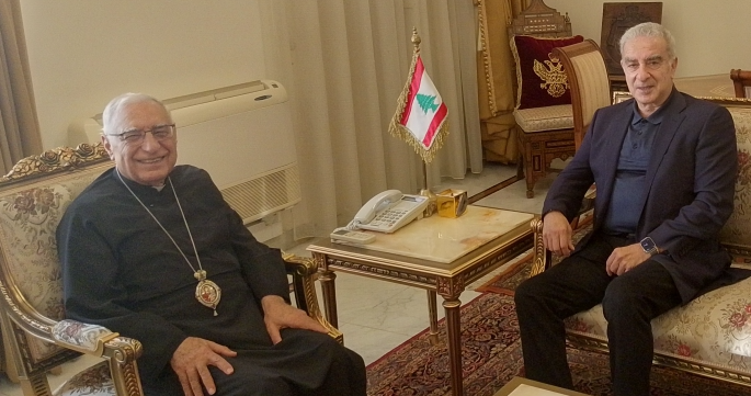 فرعون يزور العبسي: جناح متشدد يعرقل قيام الدولة ولبيروت خالية من السلاح