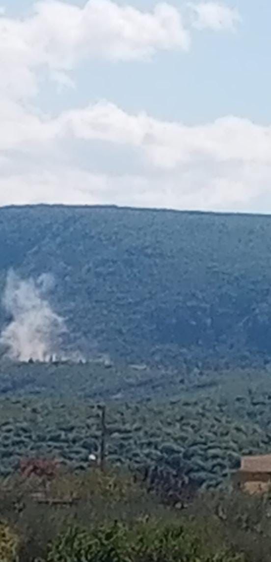 مسيرة تستهدف جرافة في وادي مريمين غرب ياطر