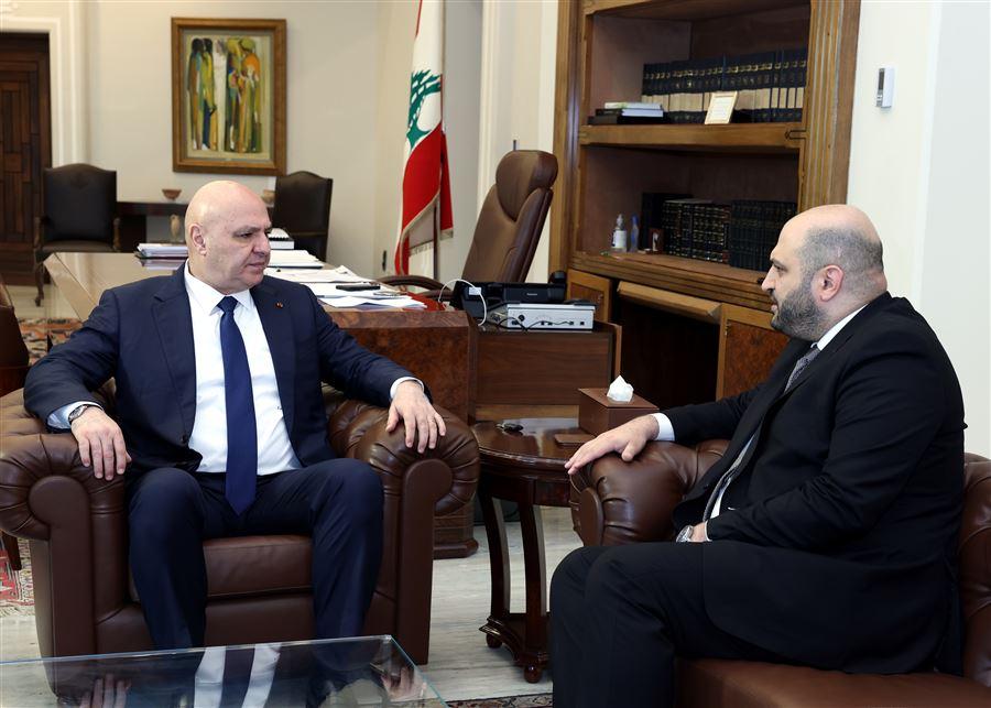 عون يطلع من الوزير ناصر الدين على نتائج قمة الصحة النفسية ويبرم اتفاقية تعاون مع صندوق قطر للتنمية