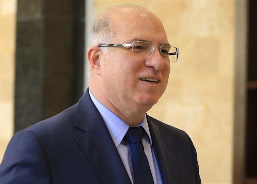 جلسة مجلس الوزراء تنعقد بغياب وزير العمل محمد حيدر بداعي السفر