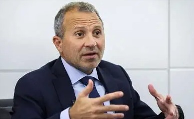 باسيل: نحن بالتيار لم نقبل بالمسّ بصلاحيات رئيس الجمهورية ولا نقبل بالمسّ بصلاحيات رئيس الحكومة فهو رئيس حكومتنا وليس صهيونيا وهو لبناني 