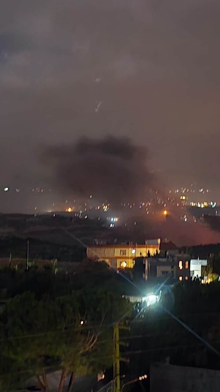 تفجير منزل في العديسة ودوي انفجار في الخيام وتسلل إلى عينا الشعب بعد اكثر من عشر غارات ليلا على مناطق في اقليم التفاح وصولا إلى وادي زفتا