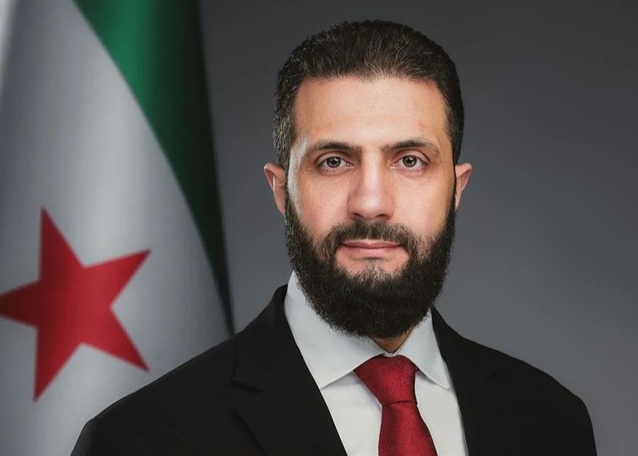 بالفيديو.. الشرع يحيي السوريين خارج البيت الأبيض