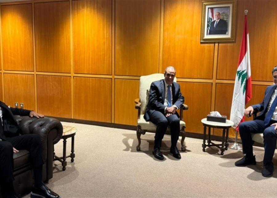 وزير الخارجية المصري يصل إلى بيروت للقاء عون وبري وسلام