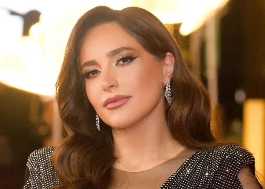 الفن الروحي جمع الناس.. عبير نعمة تسطع في قداس البابا