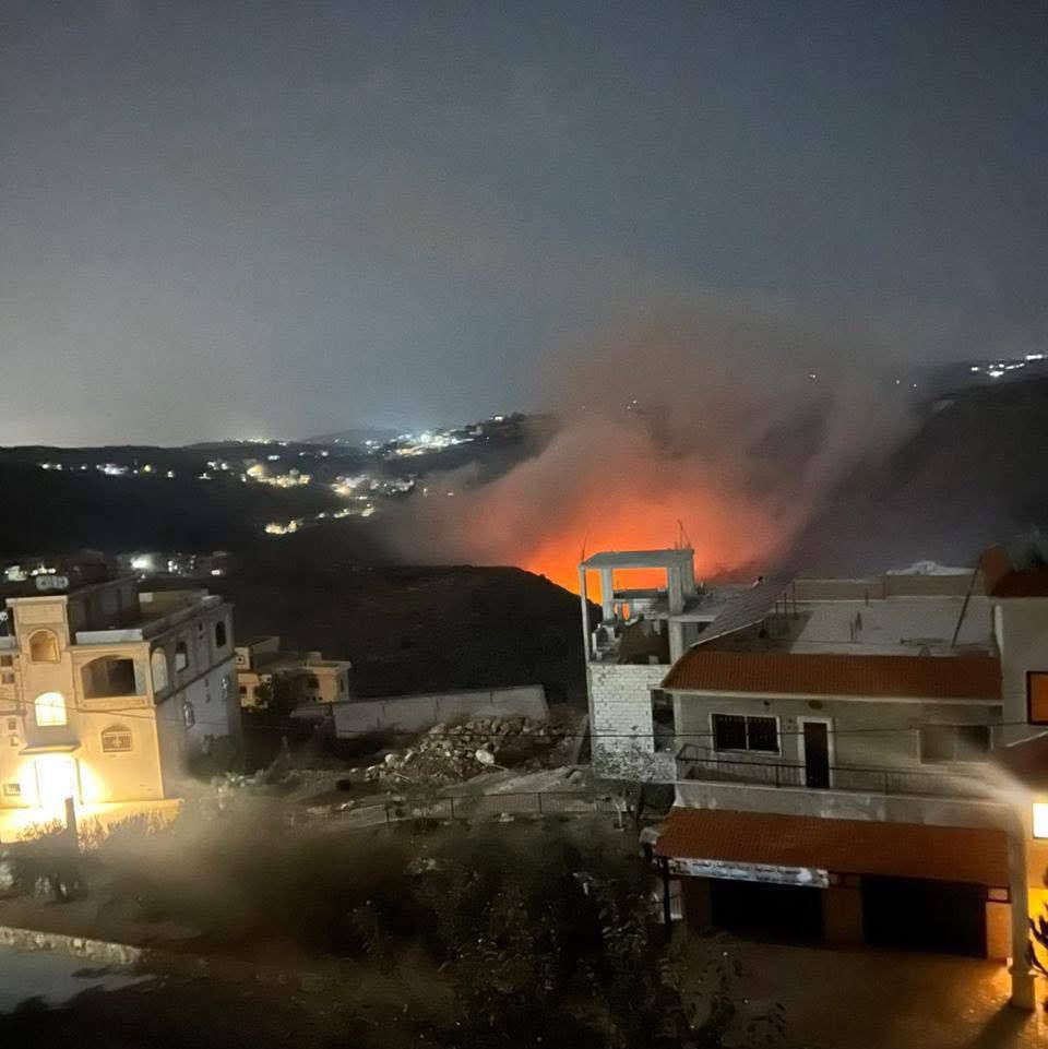 غارتان فجرا على الخانوق قرب عيترون وعلى مجرى الليطاني قريبا من طيرفلسيه شرق صور