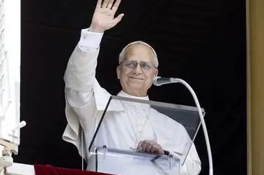 الرؤساء الثلاثة في مطار رفيق الحريري.. وكلمة لبابا الفاتيكان