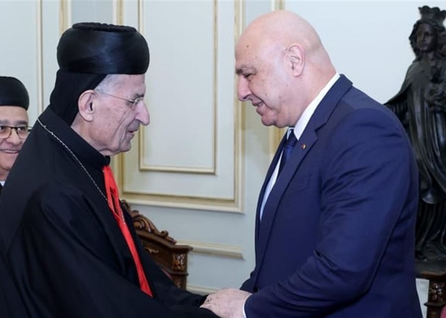 عون يشارك في قداس الميلاد في بكركي وخلوة مع الراعي: هناك جرح في الجنوب