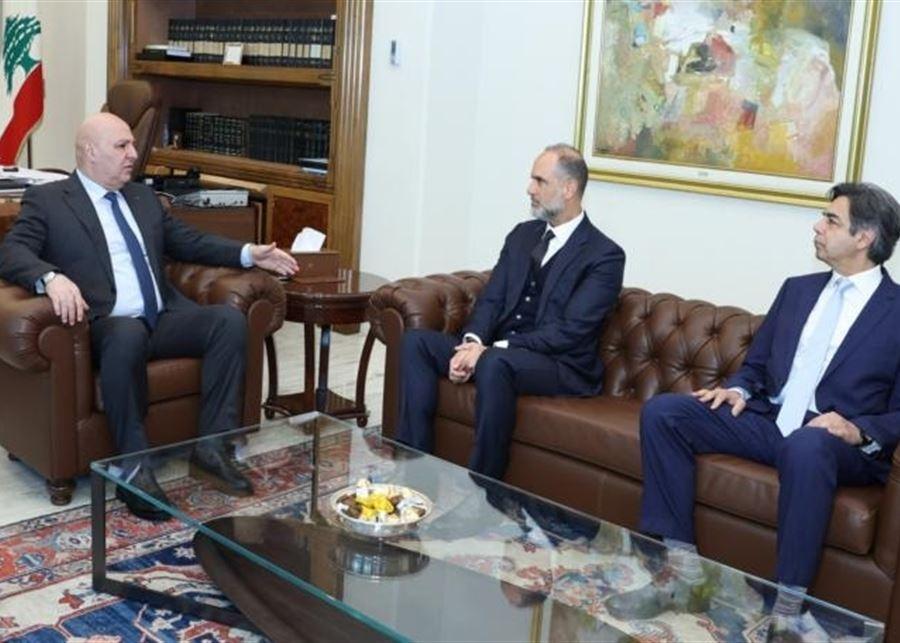 الرئيس عون يبحث ورسامني في أوضاع 