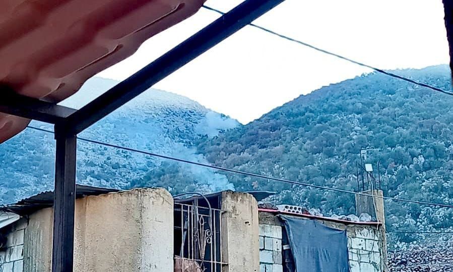 تحليق مسير في اجواء القطاع الغربي وقصف متقطع لأطراف حلتا واستهداف لجرافة في حي الوسطاني في شبعا صباحا