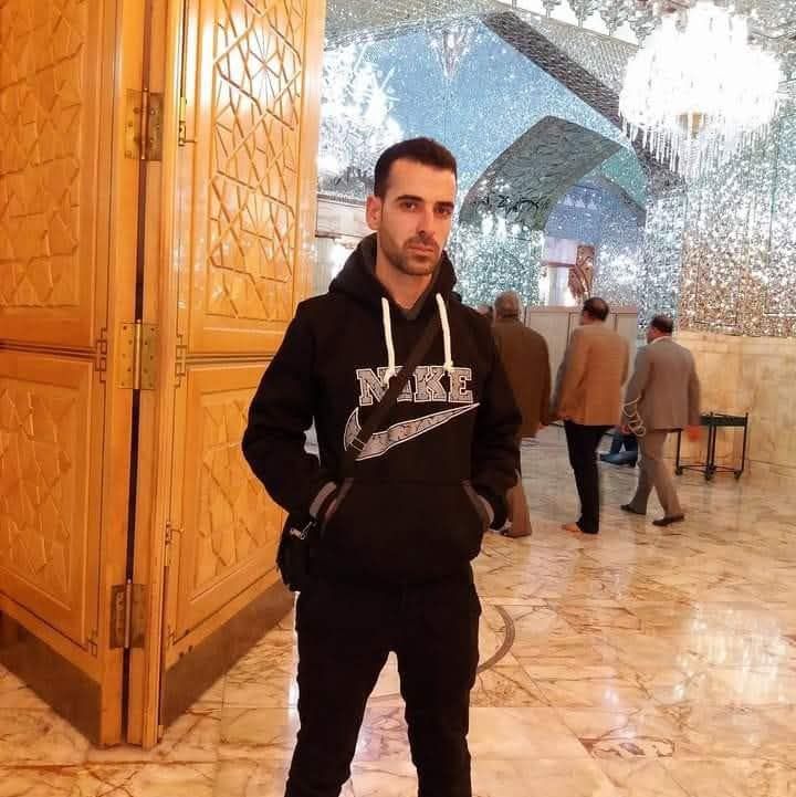 حسين مارديني من بلدة الشعيتية جنوب صور كان ضحية غارة المسيرة على دراجته النارية اليوم 
ما يرفع عدد ضحايا غارات المسيرات إلى اربعة في اقل من اربع وعشرين ساعة