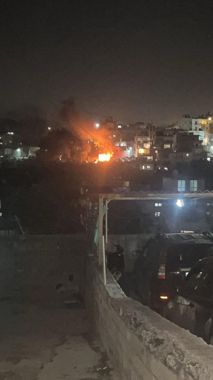 مسيرة تغير على ساحة حاروف قرب النبطية وسيارات الإسعاف تهرع إلى المكان