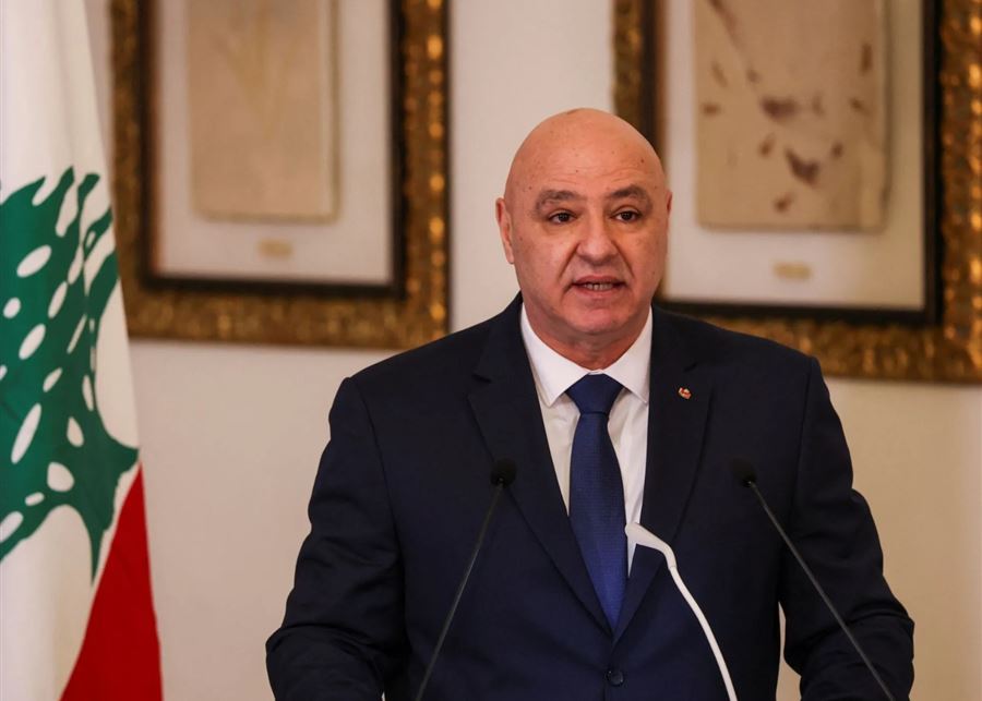 عون يتسلم أوراق اعتماد 4 سفراء