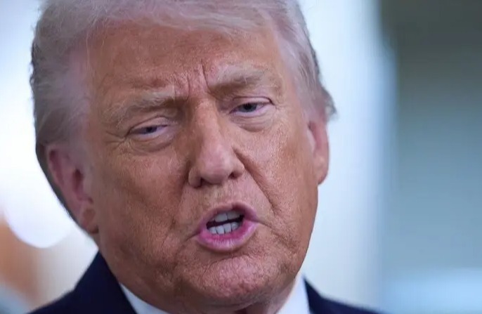 ترامب يأمل التوصل إلى اتفاق مع إيران بعد تحذير خامنئي من حرب إقليمية