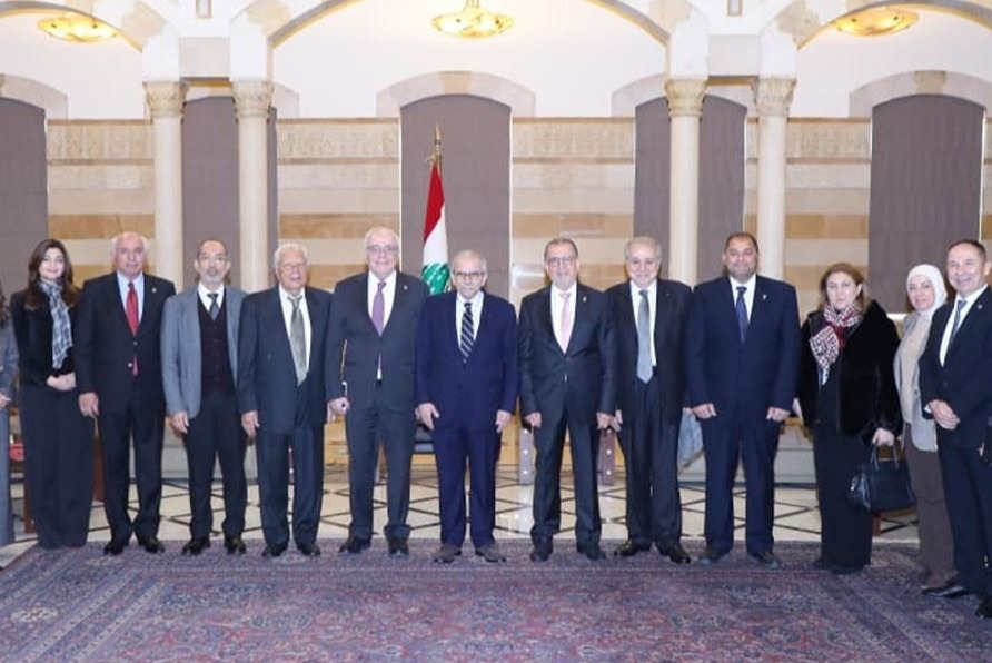 سلام يبحث الشؤون التربوية والوطنية مع جمعيتي المقاصد