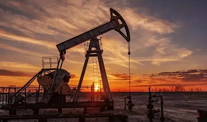 ارتفاع أسعار الذهب واستقرار النفط عالميا