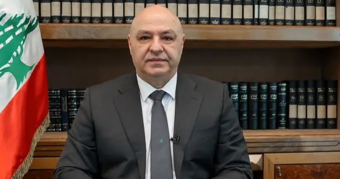 عون يتابع تطورات انهيار مبنى في القبة- طرابلس ويطلب تكثيف أعمال الإغاثة لإنقاذ السكان