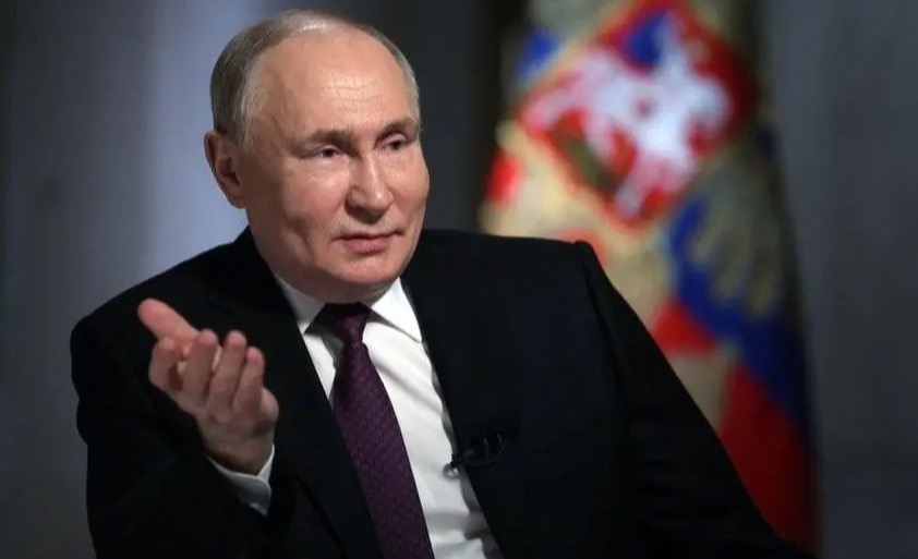 بوتين يندد بالعقوبات المفروضة على كوبا خلال اجتماعه مع وزير خارجيتها