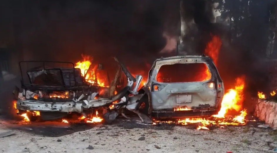 مسيّرة اسرائيلية تستهدف سيارتين في حانين صباحا