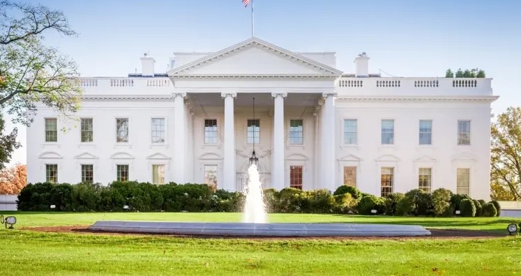 البيت الأبيض: سيكون من الحكمة أن تبرم إيران اتفاقا مع ترامب