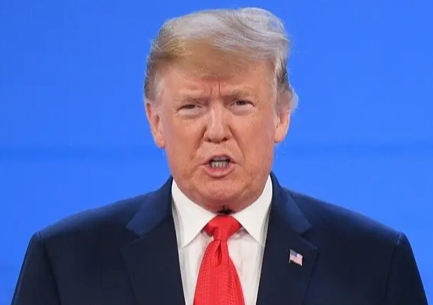 تغيير مفاجئ بجدول ترامب: ألغى إجازة فلوريدا وأثار التكهنات