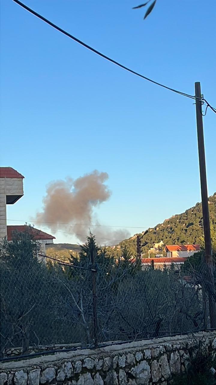 غارات صباحا تستهدف مناطق في اقليم التفاح وجبل الريحان قرب النبطية وصولا إلى تلال برغز مرورا بمحيط العيشية وسجد ومجرى نهر بلاط