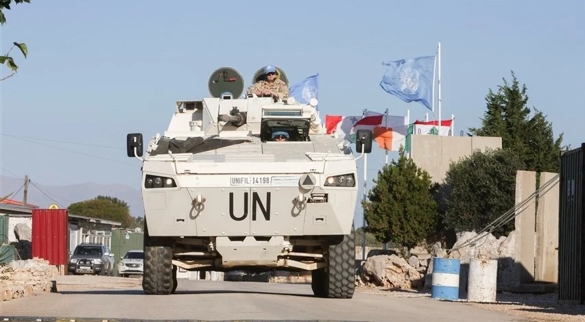 اصابة طفيفة لجندي دولي اثر تعرض موقعه  في ميس الجبل  لنيران رشاش