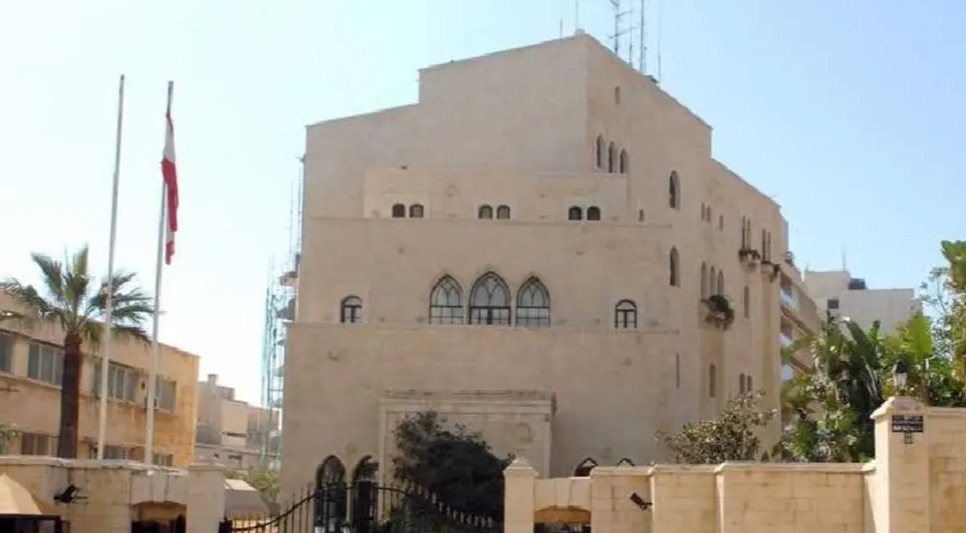 السفير الفرنسي في عين التينة