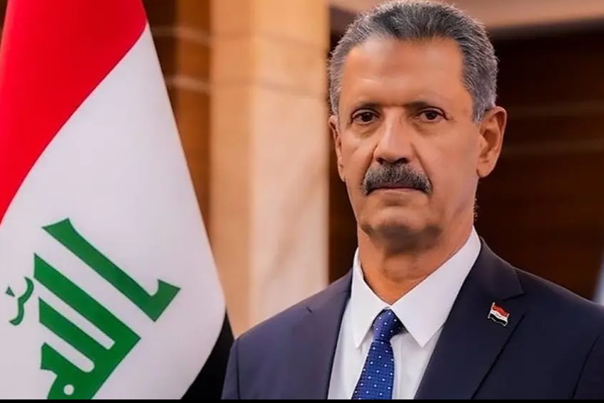 وزير النفط العراقي: اتصالات مكثفة مع طهران لتأمين عبور ناقلاتنا مضيق هرمز