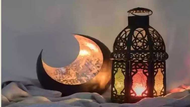 السعودية والامارات وقطر والكويت والبحرين وتركيا اعلنت الجمعة اول ايام عيد الفطر