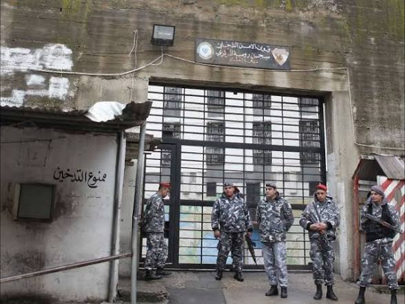 إنطلاق عملية تسليم ١٣٧ محكوماً سورياً الى بلادهم