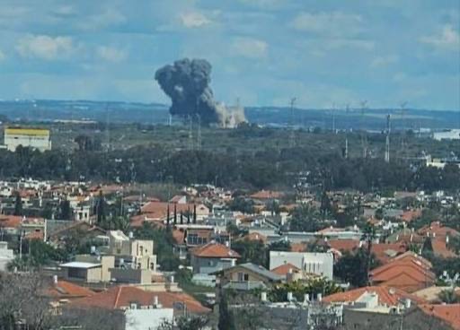 اعلام اسرائيلي: سقوط صاروخ ايراني في الخضيرة