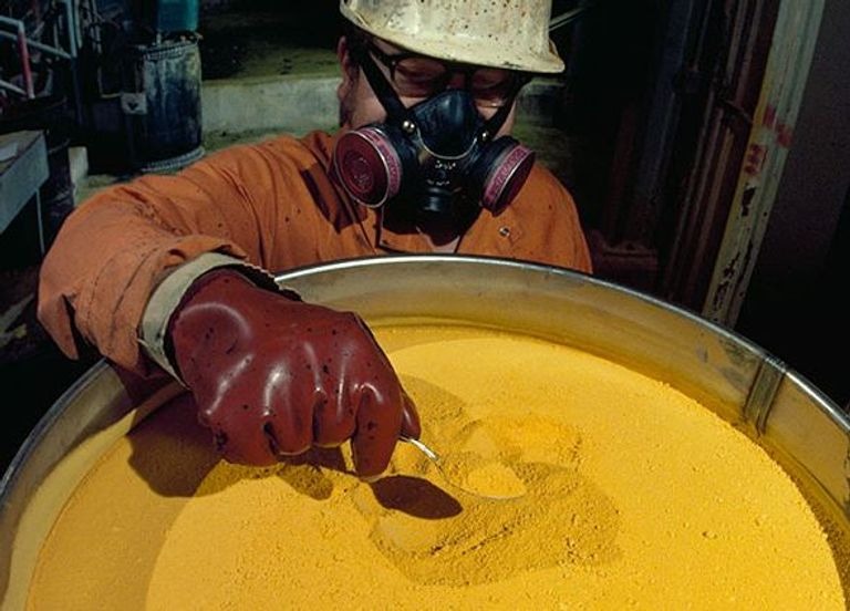 استهداف مصنع 