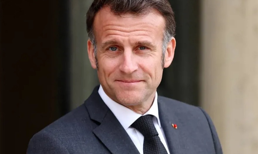 ماكرون بعد اتصال بعون: دعم فرنسي كامل للبنان… وآليات مدرعة للجيش قريباً